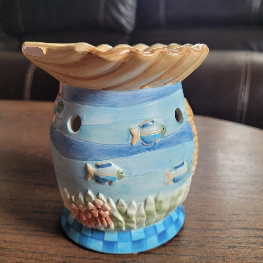 Yankee Candle Ocean Themed Ceramic Tart Candle Wax Burner Teresa Kogurt - Picture 3 of 8